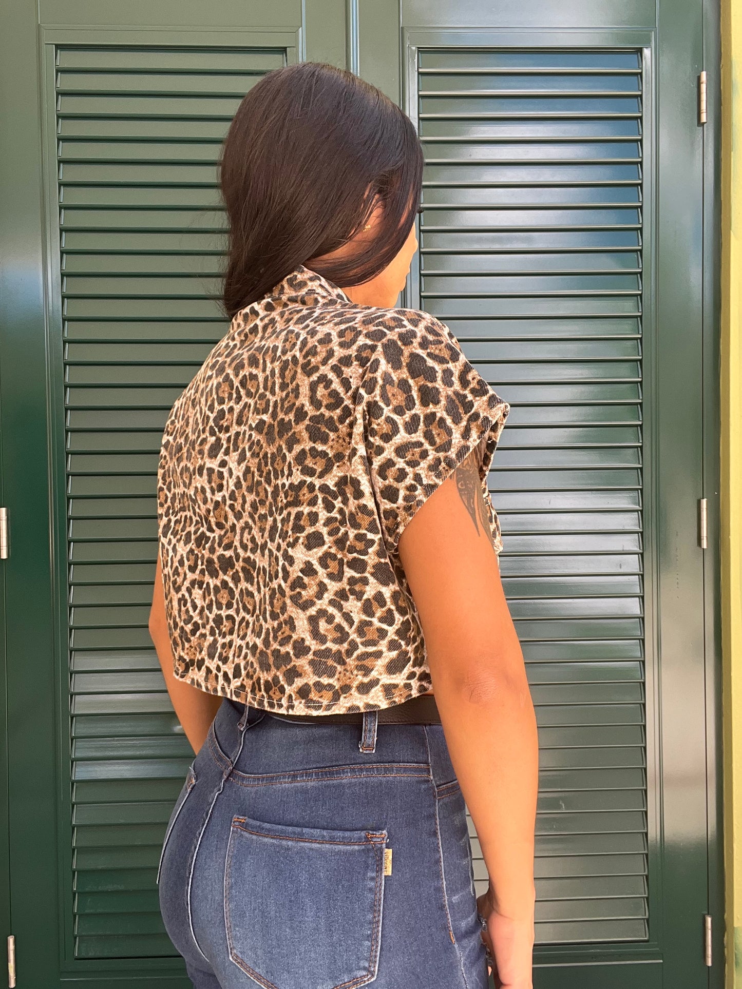 Cargo Leopard top