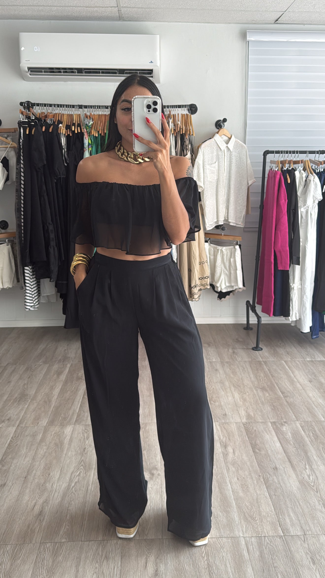 Off shoulder black set